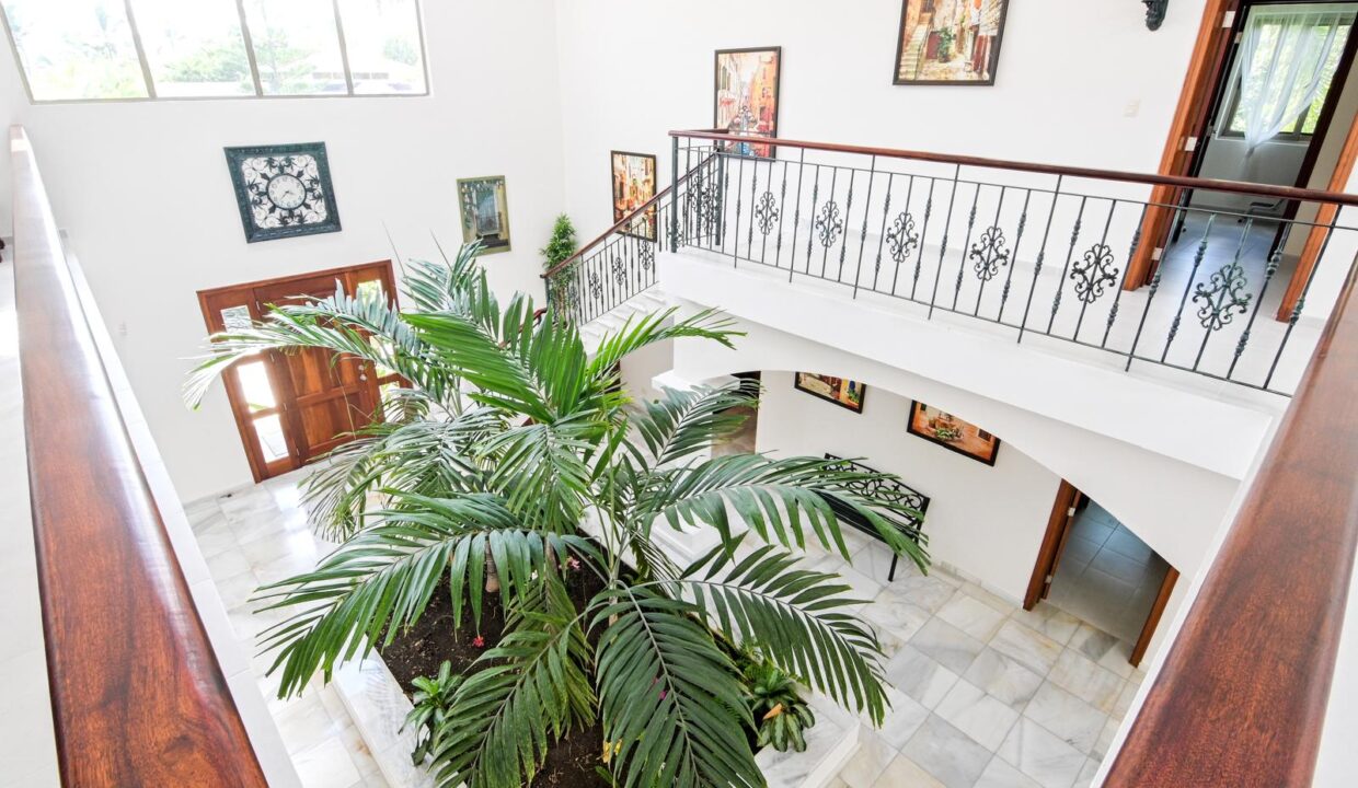 Villa for Sale in Cocotal Golf & Country Club Punta Cana Iana Rogova