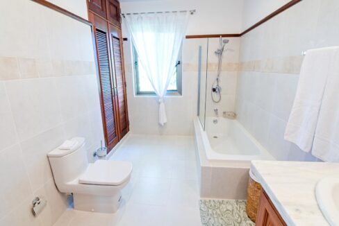 Villa for Sale in Cocotal Golf & Country Club Punta Cana Iana Rogova