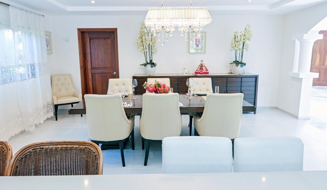 Villa for Sale in Cocotal Golf & Country Club Punta Cana Iana Rogova