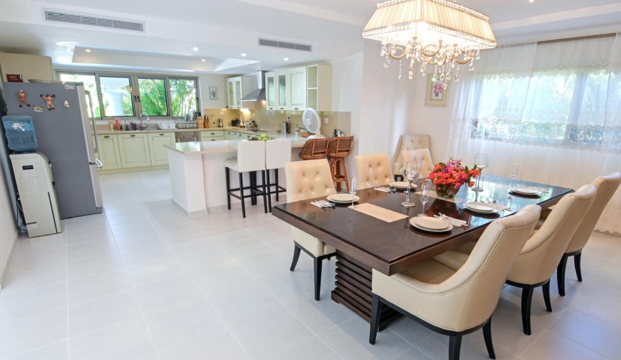Villa for Sale in Cocotal Golf & Country Club Punta Cana Iana Rogova