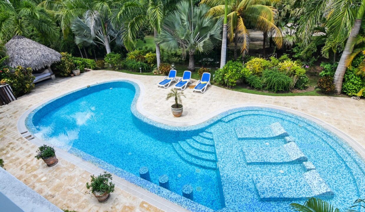 Villa for Sale in Cocotal Golf & Country Club Punta Cana Iana Rogova