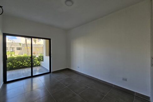 El_Cortecito_Galeria_condos_4