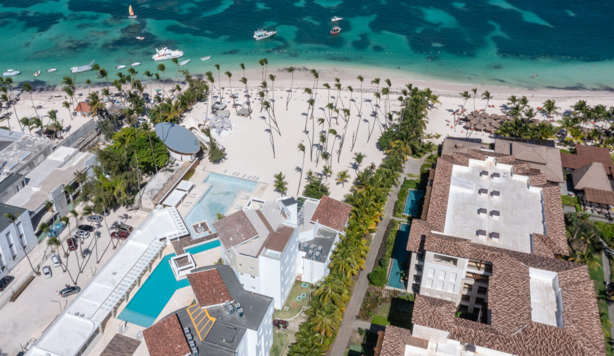 Punta Cana Beachfront Condo, Playa Coral Lopesan