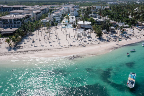 Punta Cana Beachfront Condo, Playa Coral Lopesan