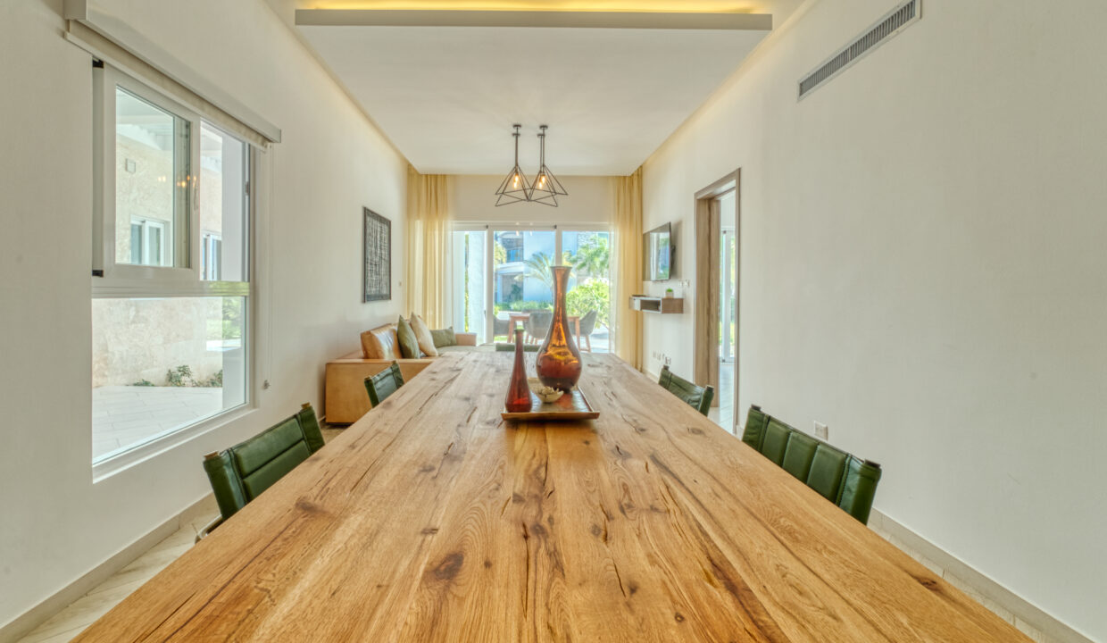 Punta Cana Beachfront Condo, Playa Coral Lopesan
