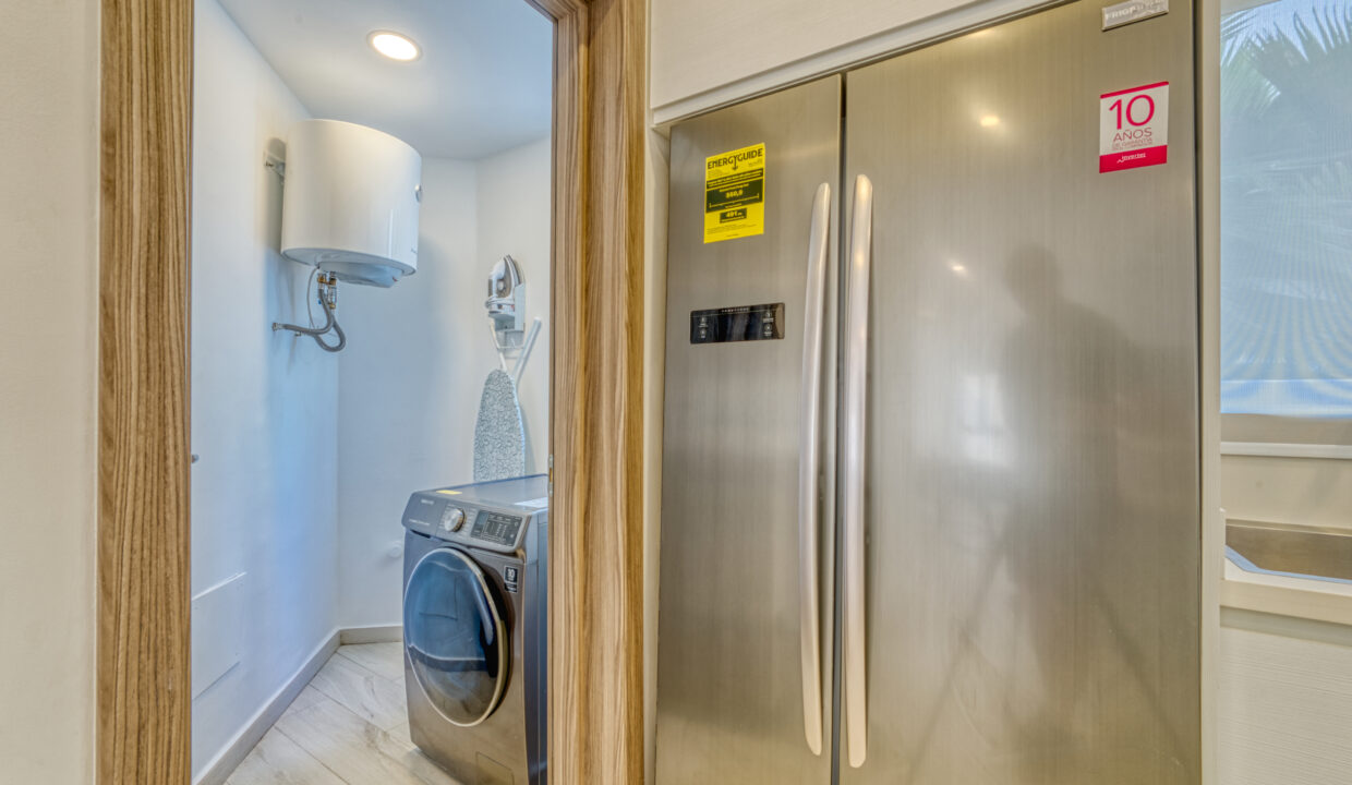 Punta Cana Beachfront Condo, Playa Coral Lopesan