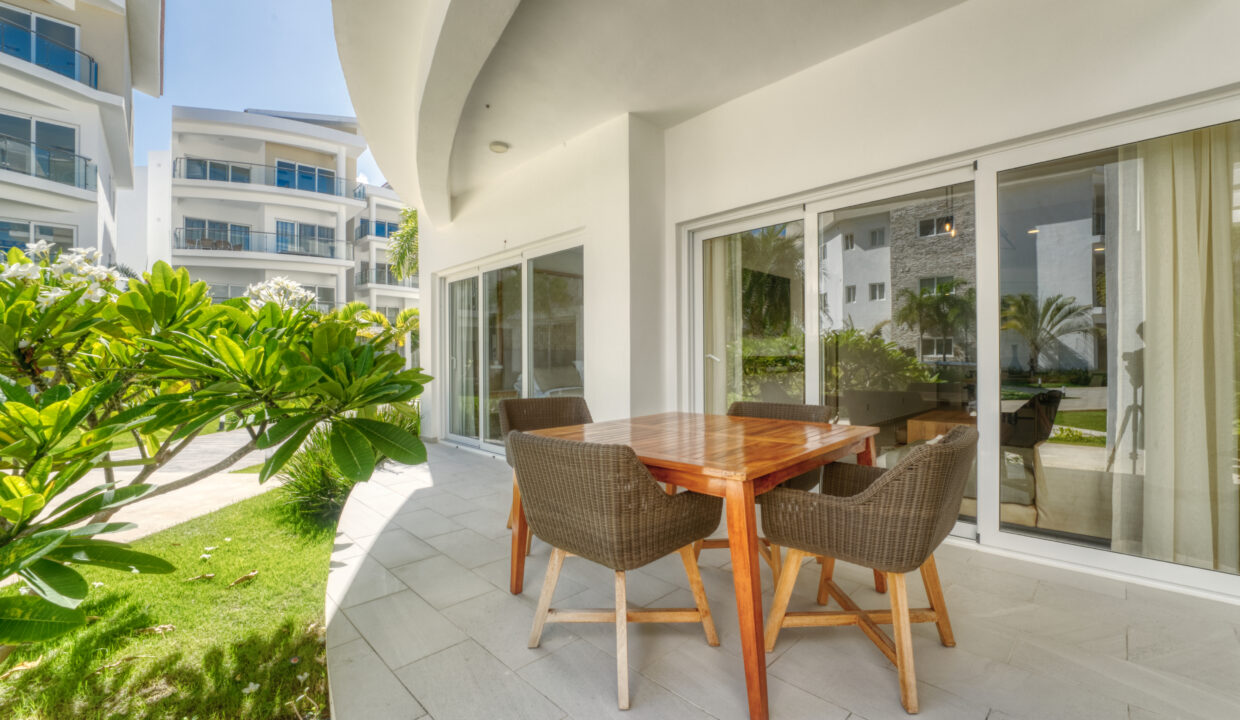 Punta Cana Beachfront Condo, Playa Coral Lopesan