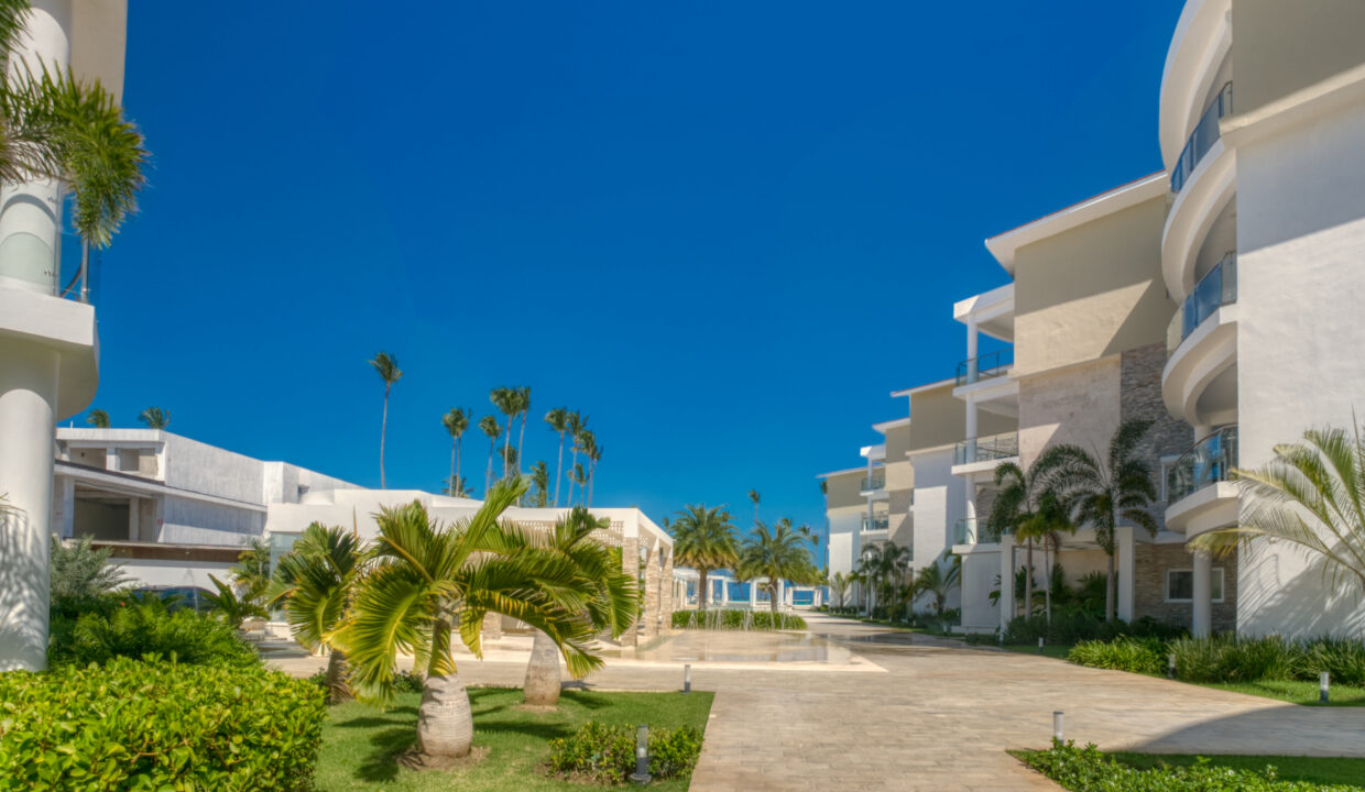 Punta Cana Beachfront Condo, Playa Coral Lopesan