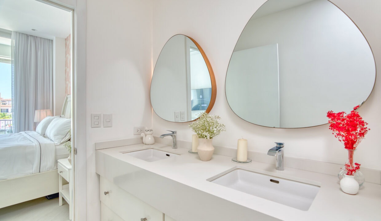 Aquamarina_Cap_Cana_Marina_Condos (36)