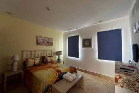 SOTOGRANDE_CAP_CANA_JUANILLO_BEACH_FRONT_PROPERTY (16)