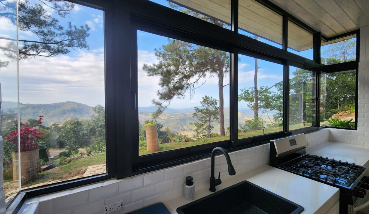 Villa surrounded by nature (11)