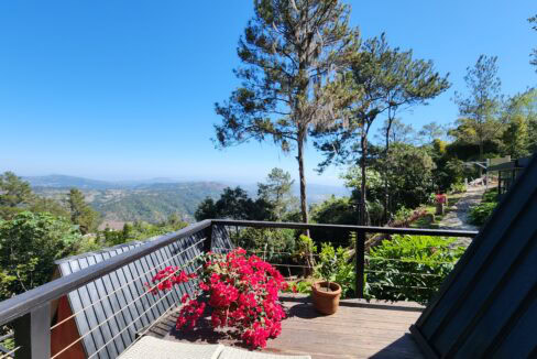 Villa surrounded by nature (19)