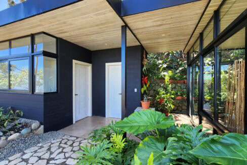 Villa surrounded by nature (30)