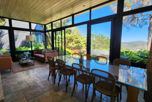 Villa surrounded by nature (31)
